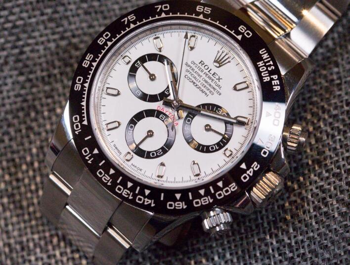 The price of this steel Daytona is even much more expensive than some gold editions.