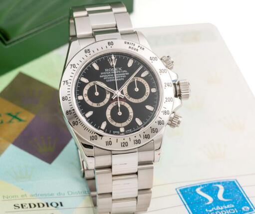 The steel Daytona becomes more and more popular.