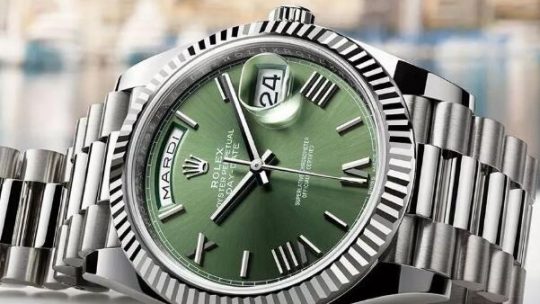 Introducing Polishing Technology Of UK Luxurious Rolex Replica Watches