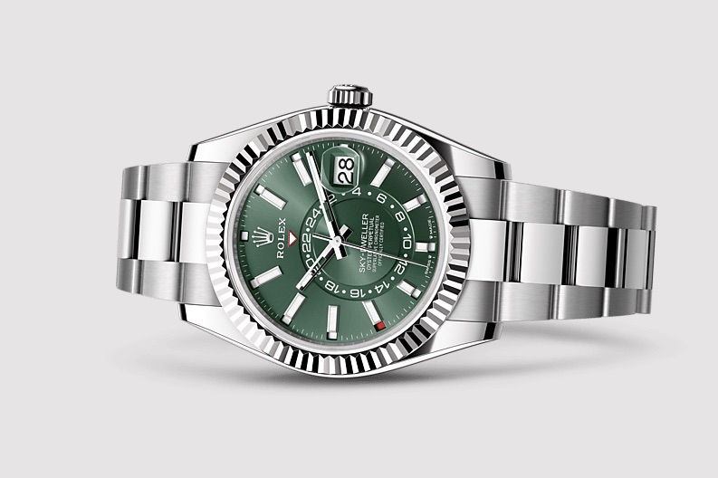 A Tale Of Two Best Quality Online Rolex Replica Watches UK: Daytona With Green Dial And Sky-Dweller With Mint Green Dial